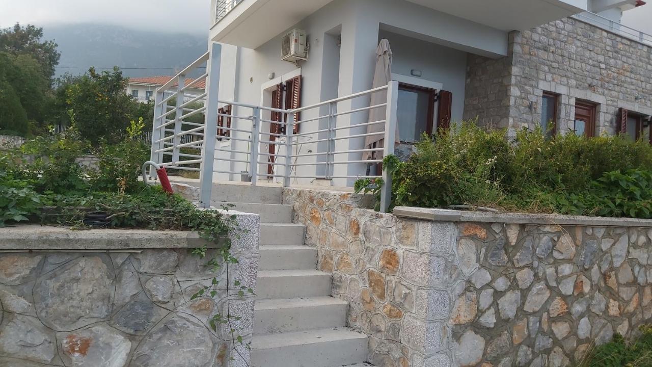 Light Blue House 3 Apartments Poúlithra Екстериор снимка