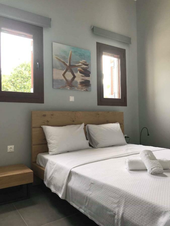 Light Blue House 3 Apartments Poúlithra Екстериор снимка